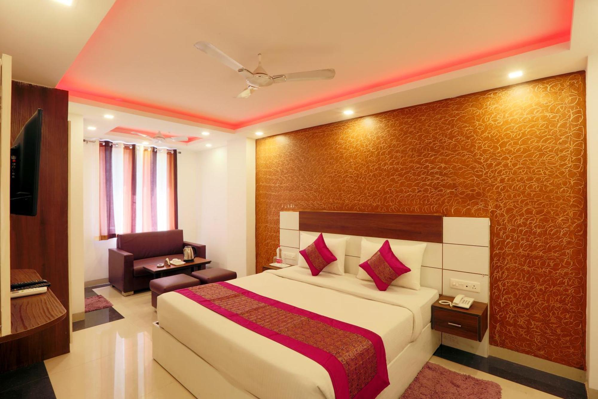 Hotel Ark Wood At Airport New Delhi Exterior photo